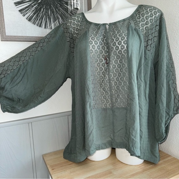 free People M Green Tinic Top Blouse Boho Lagenlook lace Cottage Core Casual - Picture 1 of 10